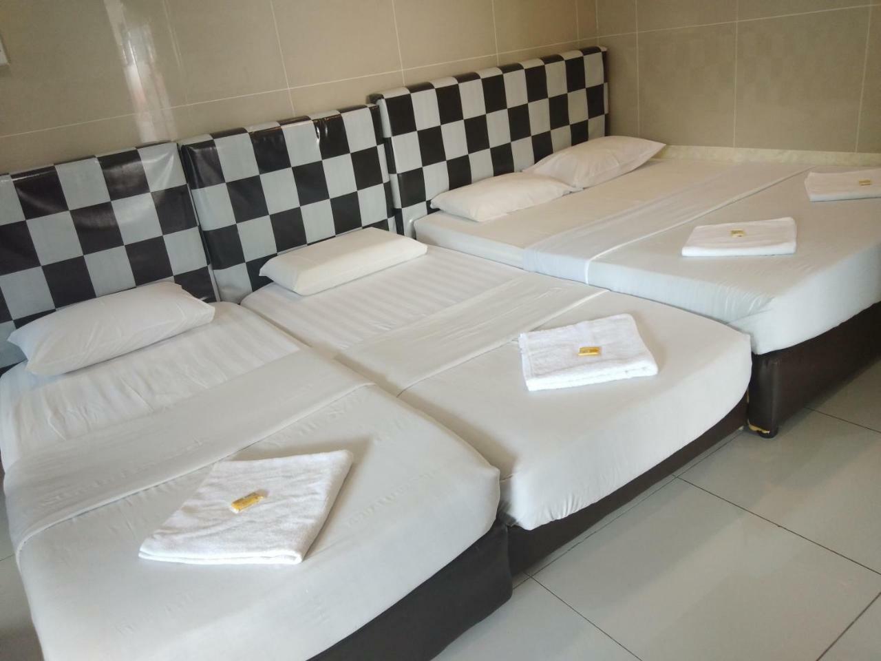 Jj Home2Stay Miri Bagian luar foto