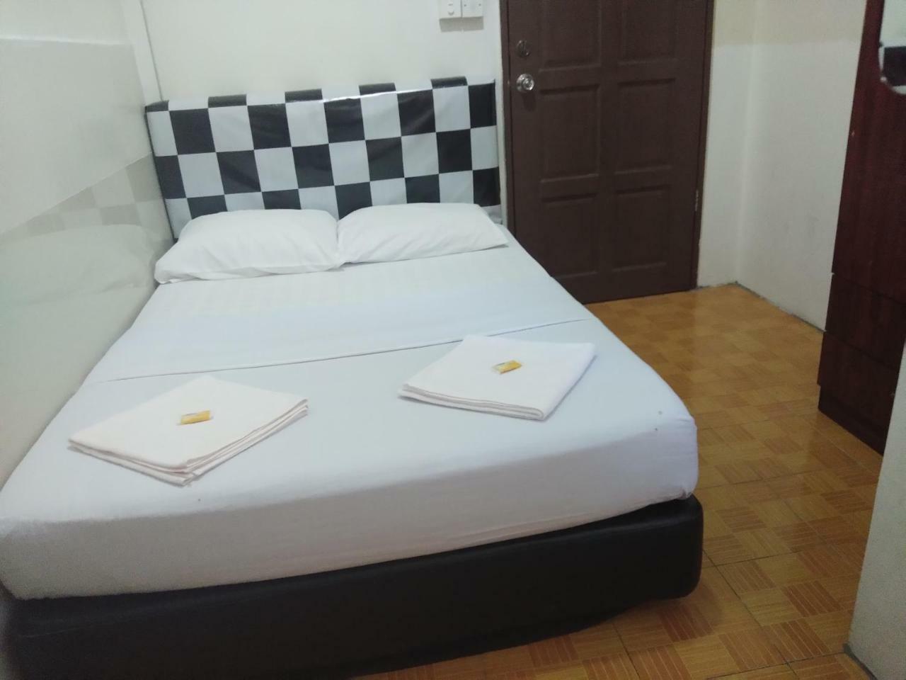 Jj Home2Stay Miri Bagian luar foto