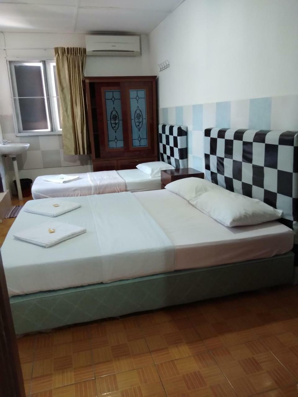 Jj Home2Stay Miri Bagian luar foto